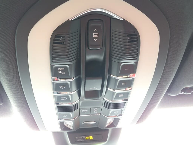 Porsche Macan * АвтоКредит * (ЦЕНА ДО БГ) - автомобили, коли, обяви за нови и употребявани 13