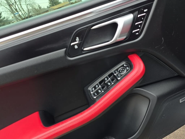 Porsche Macan * АвтоКредит * (ЦЕНА ДО БГ) - автомобили, коли, обяви за нови и употребявани 7