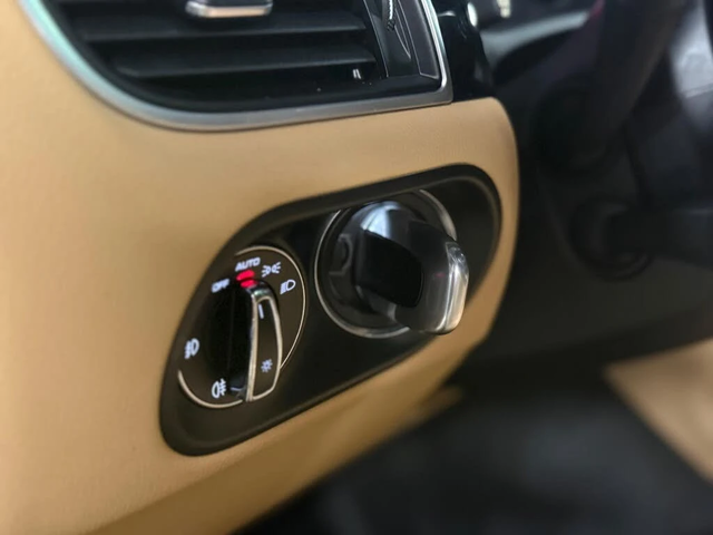 Porsche Macan AWD* АвтоКредит* (ЦЕНА ДО БГ) - автомобили, коли, обяви за нови и употребявани 10