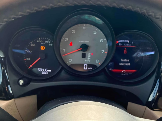 Porsche Macan S| 360| ПОДГРЕВИ| ОБДУХВАНЕ| КЛИП НА МОТОР - автомобили, коли, обяви за нови и употребявани 7
