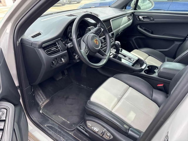 Porsche Macan | DISTRONIC | 360 | ОБДУХВАНЕ | ПАНОРАМА | CARFAX - автомобили, коли, обяви за нови и употребявани 4