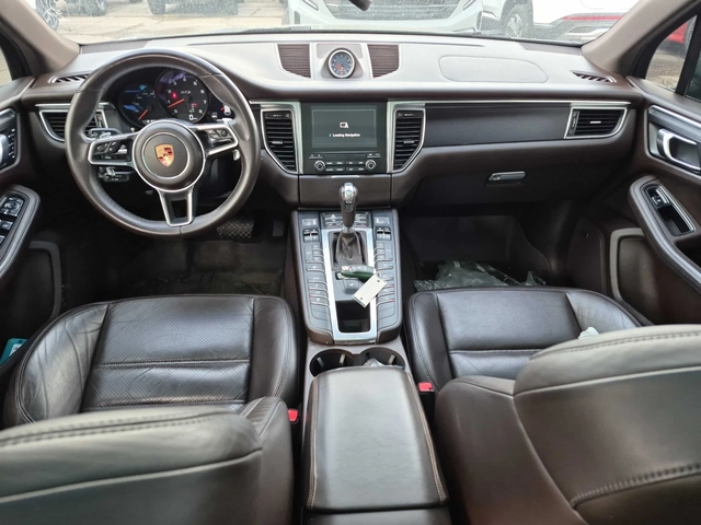 Porsche Macan GTS / CARFAX - автомобили, коли, обяви за нови и употребявани 7