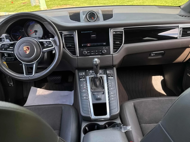 Porsche Macan S / CARFAX - автомобили, коли, обяви за нови и употребявани 6
