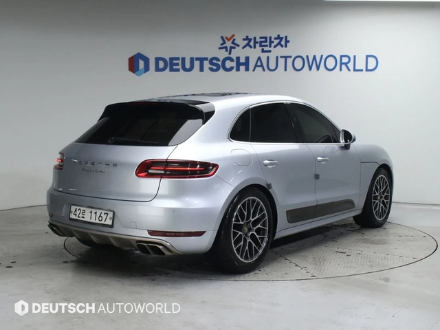 Porsche Macan TURBO* BOSE* ОБДУХ* КАМЕРА - автомобили, коли, обяви за нови и употребявани 1