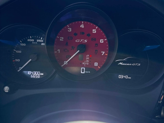 Porsche Macan BOSE* 360* PANO* ПОДГРЕВ* ОБДУХ* М.ТОЧКА - автомобили, коли, обяви за нови и употребявани 7