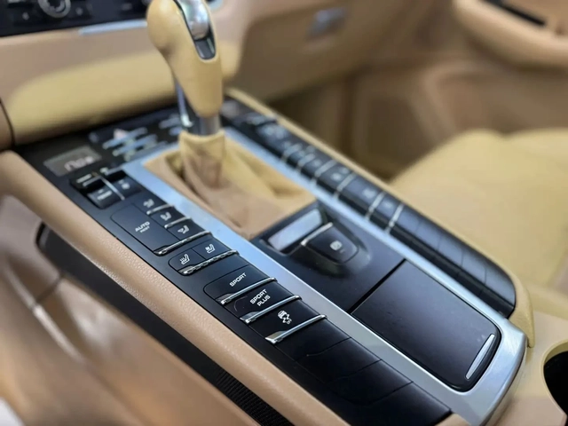 Porsche Macan S* AWD* PANO* ОБДУХ - автомобили, коли, обяви за нови и употребявани 8