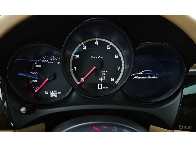 Porsche Macan 3.6 Turbo V6 - автомобили, коли, обяви за нови и употребявани 10