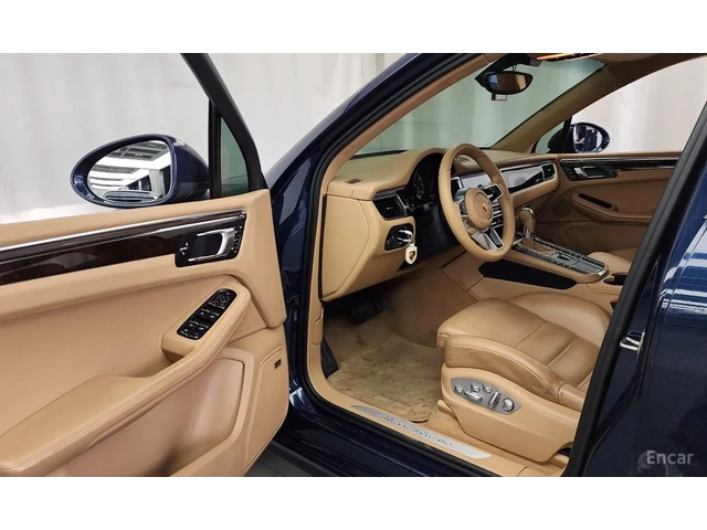 Porsche Macan 3.6 Turbo V6 - автомобили, коли, обяви за нови и употребявани 4