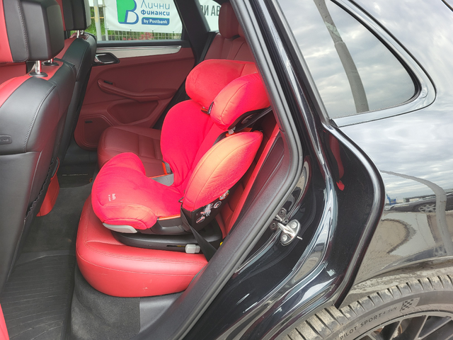 Porsche Macan TURBO V6 400 KC - автомобили, коли, обяви за нови и употребявани 12