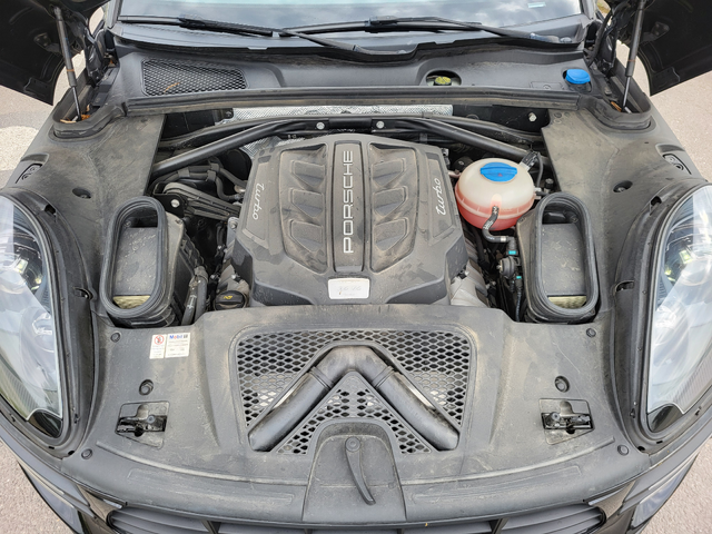 Porsche Macan TURBO V6 400 KC - автомобили, коли, обяви за нови и употребявани 16