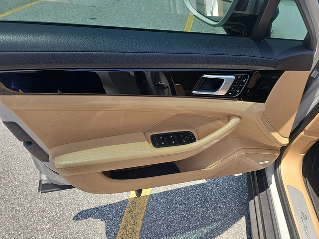 Porsche Panamera BOSE* ВАКУМ* KEYLESS* ПОДГРЕВ* ОБДУХ* КАМЕРА* LANE - автомобили, коли, обяви за нови и употребявани 10