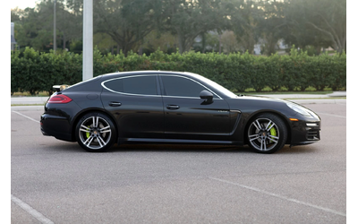 Porsche Panamera S* BOSE* DISTRONIK* LANE ASSIST* ОБДУХ* ВАКУМ* 4-З - автомобили, коли, обяви за нови и употребявани 6