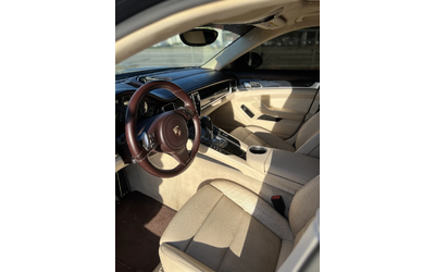 Porsche Panamera S* BOSE* DISTRONIK* LANE ASSIST* ОБДУХ* ВАКУМ* 4-З - автомобили, коли, обяви за нови и употребявани 9