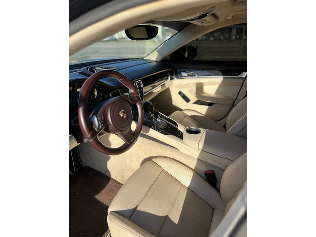 Porsche Panamera S* BOSE* DISTRONIK* LANE ASSIST* ОБДУХ* ВАКУМ* 4-З - автомобили, коли, обяви за нови и употребявани 9