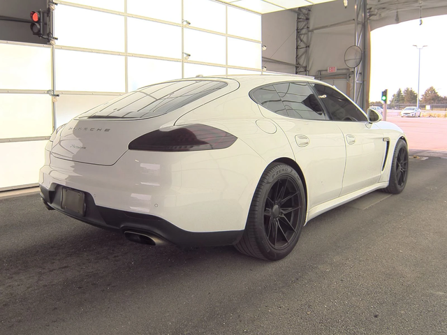 Porsche Panamera 2015* 3.6* BI-XENON* BOSE* КАМЕРА* ПОДГРЕВ* KEYLES - автомобили, коли, обяви за нови и употребявани 5