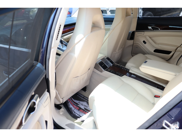 Porsche Panamera 4.8 - автомобили, коли, обяви за нови и употребявани 10