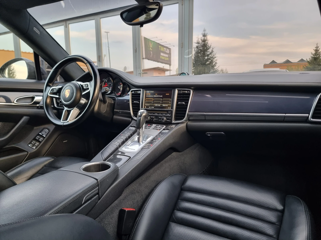 Porsche Panamera Face * Turbo GTS pack* Carbon pack * Camera* - автомобили, коли, обяви за нови и употребявани 11