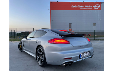 porsche-panamera - 4