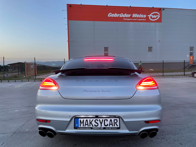 Porsche Panamera Turbo - автомобили, коли, обяви за нови и употребявани 5