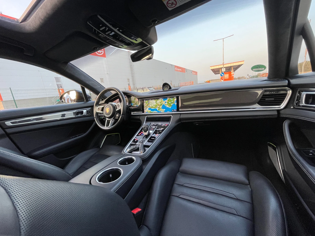Porsche Panamera Turbo S E-Hybrid Mentor Гаранция - автомобили, коли, обяви за нови и употребявани 12