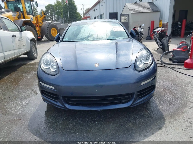 Porsche Panamera 4 / ОБДУХВАНЕ / ПОДГРЕВИ / ШИБИДАХ - автомобили, коли, обяви за нови и употребявани 1