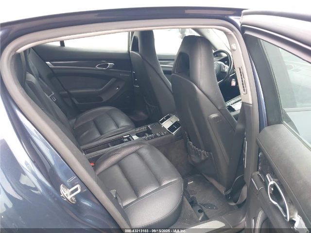 Porsche Panamera 4 / ОБДУХВАНЕ / ПОДГРЕВИ / ШИБИДАХ - автомобили, коли, обяви за нови и употребявани 8