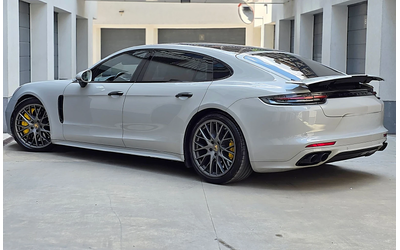 Porsche Panamera Porsche Panamera TURBO Executive/LONG* CERAMIC* NA - автомобили, коли, обяви за нови и употребявани 8