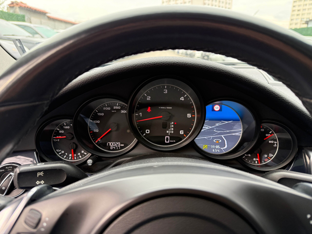 Porsche Panamera 3.0D 300hp Facelift - автомобили, коли, обяви за нови и употребявани 23