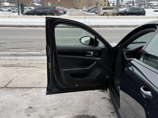 Porsche Panamera * Base / 4 * CARFAX * ЦЕНА ДО БГ - автомобили, коли, обяви за нови и употребявани 11