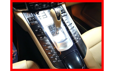 Porsche Panamera * Base (2WD), 4 (4WD) * CARFAX * ЦЕНА ДО БГ - автомобили, коли, обяви за нови и употребявани 14