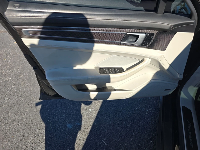 Porsche Panamera - автомобили, коли, обяви за нови и употребявани 8