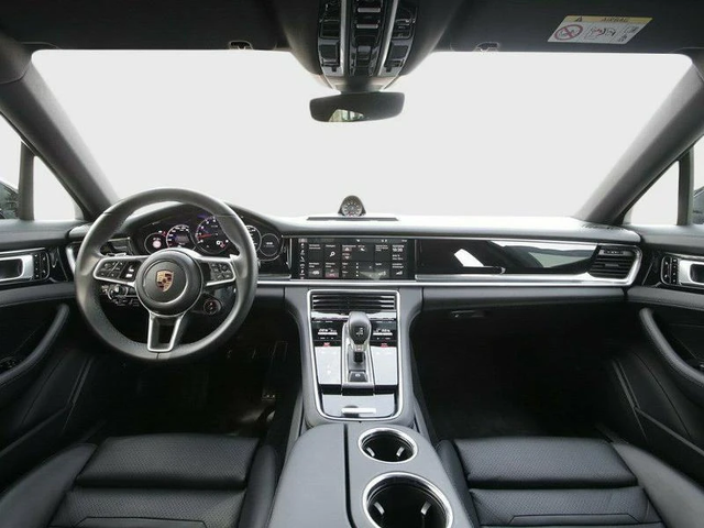 Porsche Panamera 4S - автомобили, коли, обяви за нови и употребявани 3