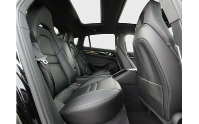 Porsche Panamera 4S - автомобили, коли, обяви за нови и употребявани 9