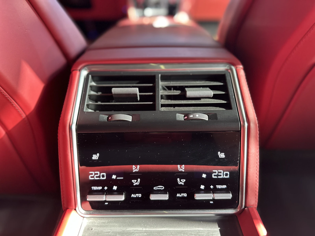 Porsche Panamera Turbo Sport Turismo Лизинг* - автомобили, коли, обяви за нови и употребявани 15