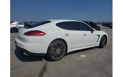 porsche-panamera - 4