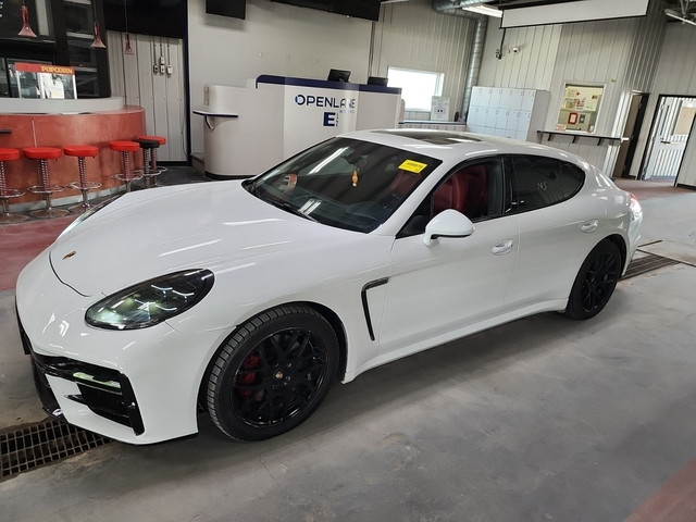 Porsche Panamera 3L 6cyl AWD - автомобили, коли, обяви за нови и употребявани 0