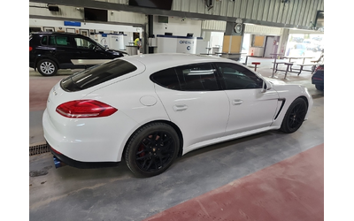 porsche-panamera-3l-6cyl-awd - 2
