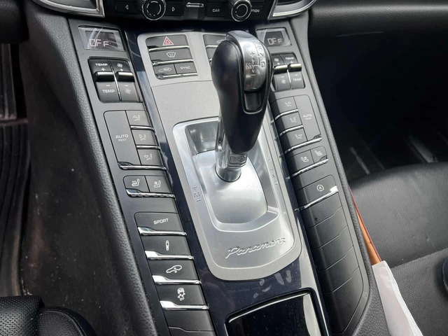 Porsche Panamera 4S * CARFAX * BOSE * ОБДУХВАНЕ * ВЪЗДУШНО ОКАЧВАНЕ - автомобили, коли, обяви за нови и употребявани 11