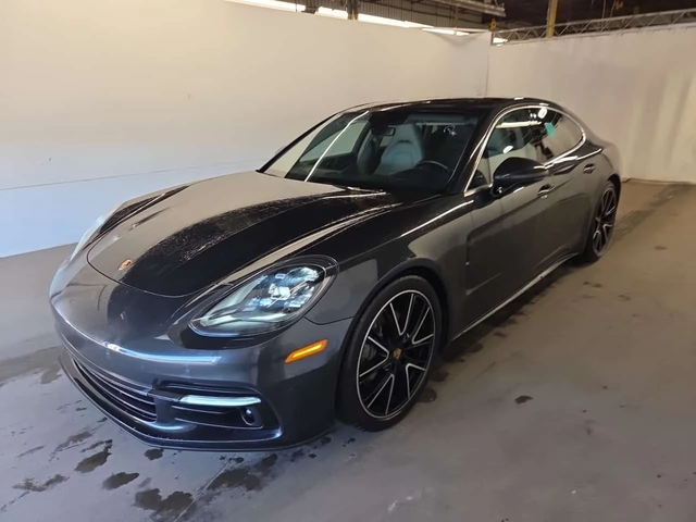 Porsche Panamera * 4S * 360 КАМЕРА* ДИСТРОНИК* ПАНОРАМА* - автомобили, коли, обяви за нови и употребявани 0