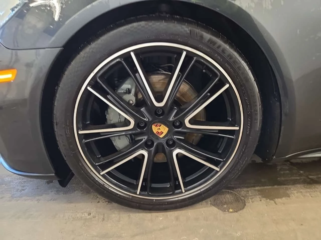Porsche Panamera * 4S * 360 КАМЕРА* ДИСТРОНИК* ПАНОРАМА* - автомобили, коли, обяви за нови и употребявани 5