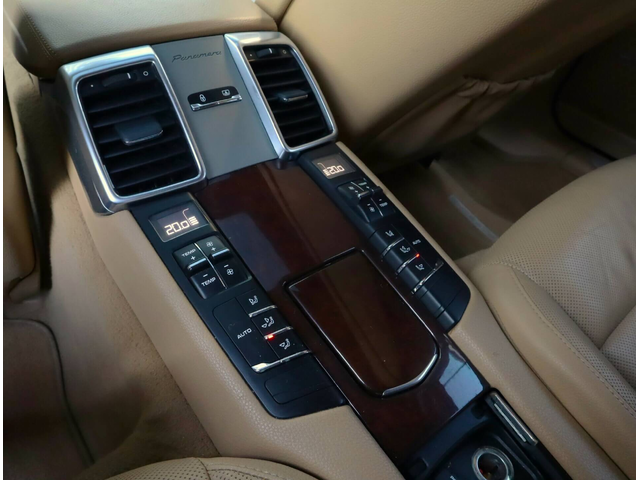 Porsche Panamera 4S/Bose/Sport Chrono/PDK/Шибедах/PDLS/ - автомобили, коли, обяви за нови и употребявани 10