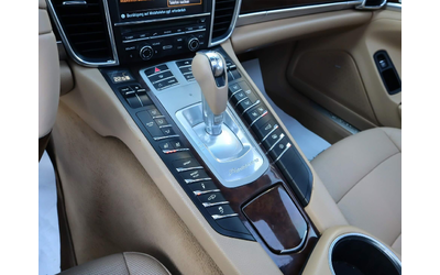 Porsche Panamera 4S/Bose/Sport Chrono/PDK/Шибедах/PDLS/ - автомобили, коли, обяви за нови и употребявани 8