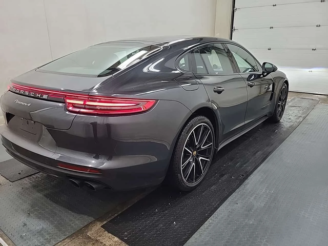 Porsche Panamera 4 AWD / MATIRX / BOSE - автомобили, коли, обяви за нови и употребявани 2