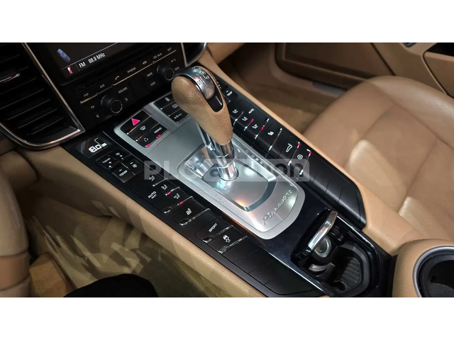 Porsche Panamera * Navi* Camera* АВТОКРЕДИТ - автомобили, коли, обяви за нови и употребявани 7
