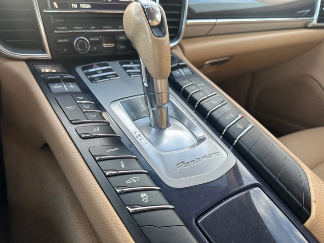 Porsche Panamera БАРТЕР* 3.0D* GTS - автомобили, коли, обяви за нови и употребявани 15