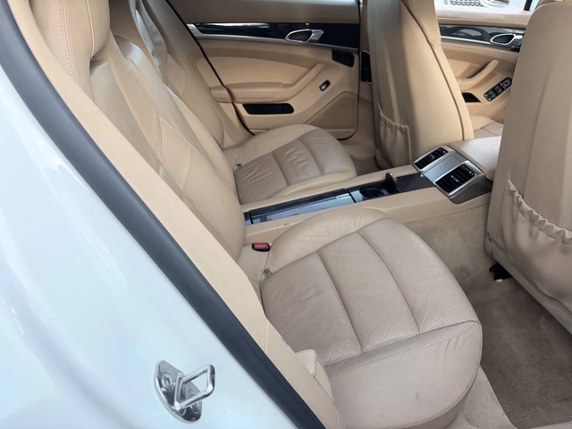 Porsche Panamera BOSE* 911 20" ДЖАНТИ* LANE ASSIST* КРАЙНА ЦЕНА - автомобили, коли, обяви за нови и употребявани 8