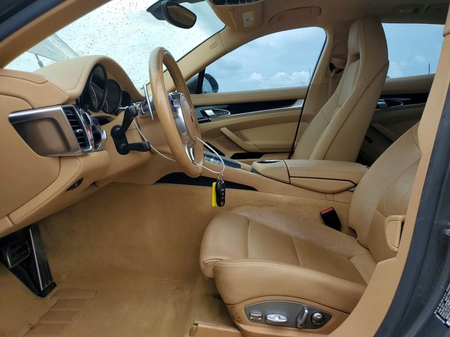 Porsche Panamera - автомобили, коли, обяви за нови и употребявани 6