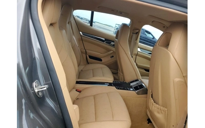 Porsche Panamera - автомобили, коли, обяви за нови и употребявани 9