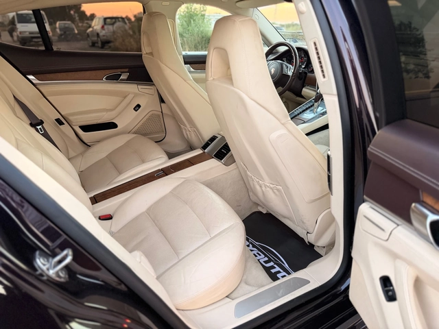 Porsche Panamera Diesel - автомобили, коли, обяви за нови и употребявани 12