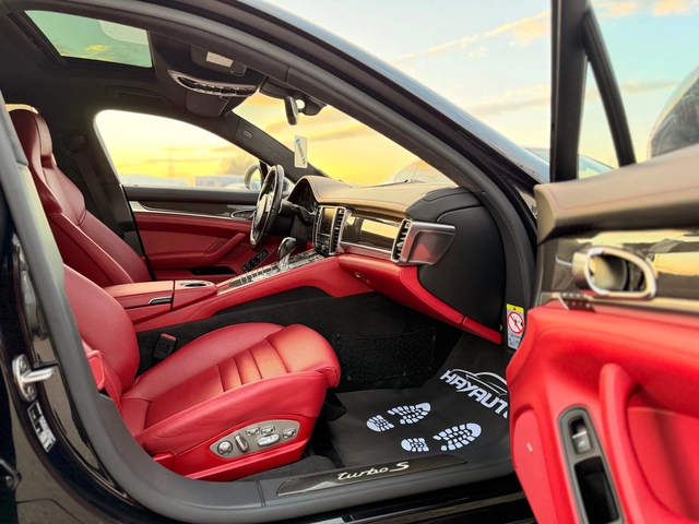 Porsche Panamera Turbo S= Chrono pack= Carbon Pack= Carbon Ceramic= - автомобили, коли, обяви за нови и употребявани 10